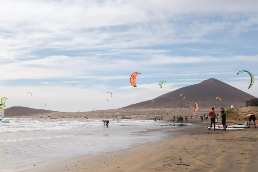Mar Y Sol En El Medano, Tenerife Sur
